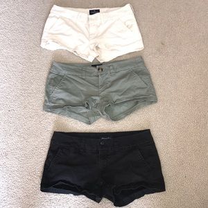 SOLD American Eagle chino shortie shorts